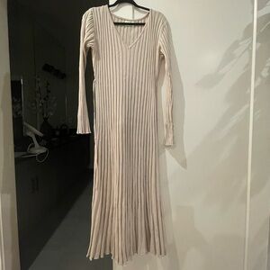 Brand new Dissh Reign dress in stone